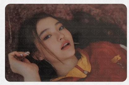 MEOVV – MY EYES OPEN VVIDE (WITHMUU) Photocard | Official K Pop Photocard