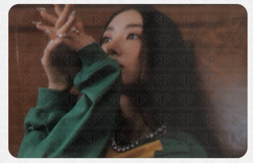 MEOVV – MY EYES OPEN VVIDE (WITHMUU) Photocard | Official K Pop Photocard