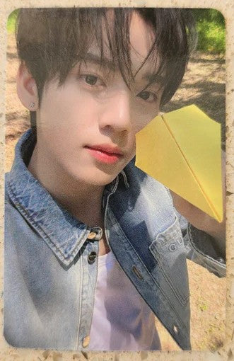 ZEROBASEONE – NEVER SAY NEVER (Apple Music Photobook Ver.) Photocard | Official K Pop Photocard