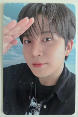 ATEEZ – Golden Hour Part.3 Everline POB Photocard | Official K Pop Photocard