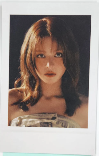 NMIXX – Fe3O4: FORWARD (Apple Music Limited Ver.) Photocard | Official K Pop Photocard