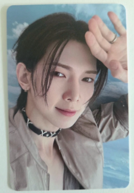 ATEEZ – Golden Hour Part.3 Everline POB Photocard | Official K Pop Photocard